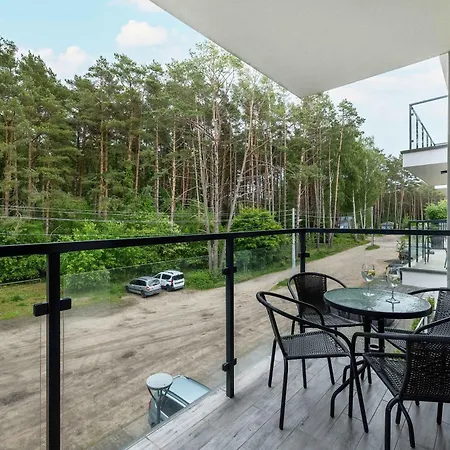 Baltic With Pool & Balcony By Renters Apartman Pobierowo