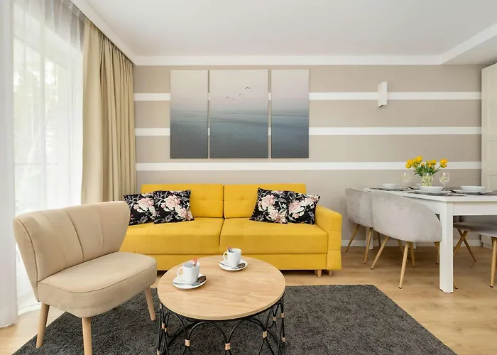 Апартаменты Baltic With Pool & Balcony By Renters Поберово