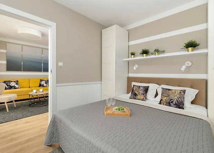 Baltic With Pool & Balcony By Renters * Поберово